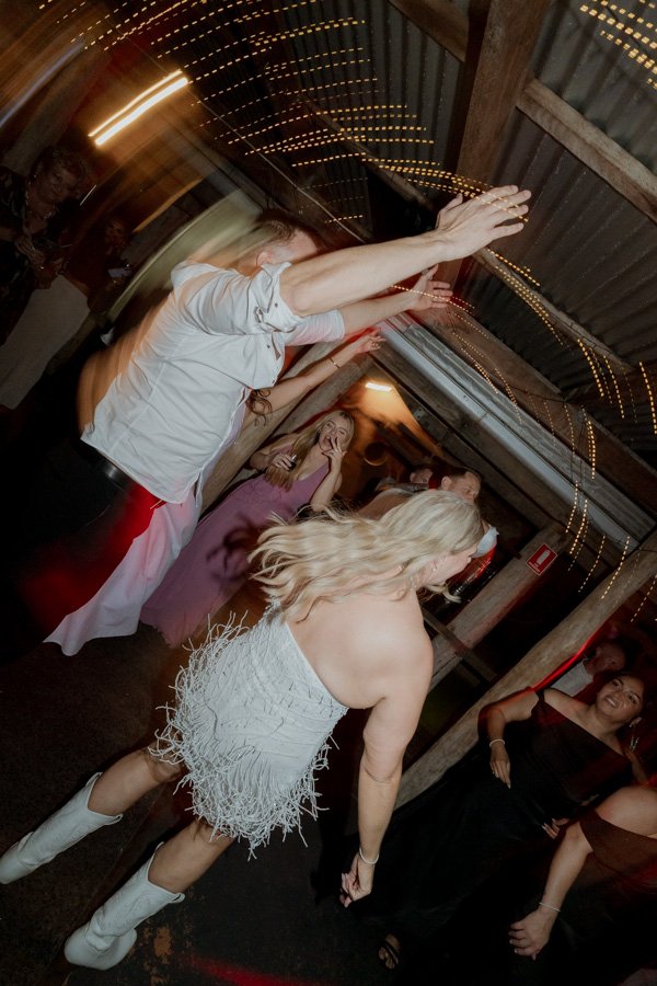AngelaBrushePhotography_WEDDING_L&B_041026_SNEAKPEEKS-194.jpg