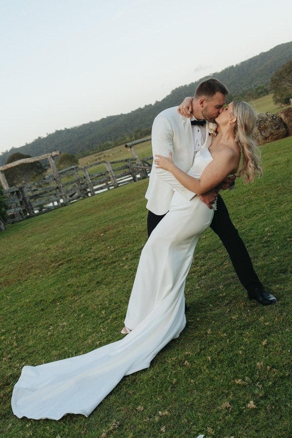 AngelaBrushePhotography_WEDDING_L&B_041026_SNEAKPEEKS-149.jpg