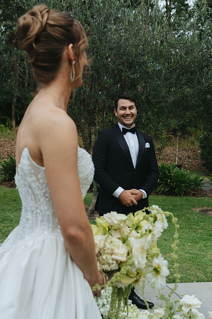 The singing heart estate wedding ceremony