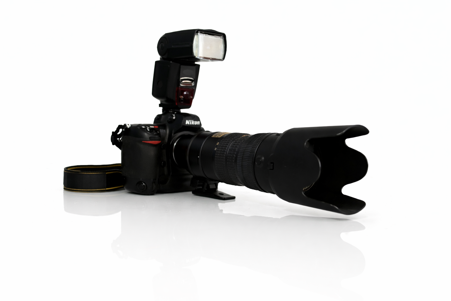 Nikon Zoom Lens + Flash