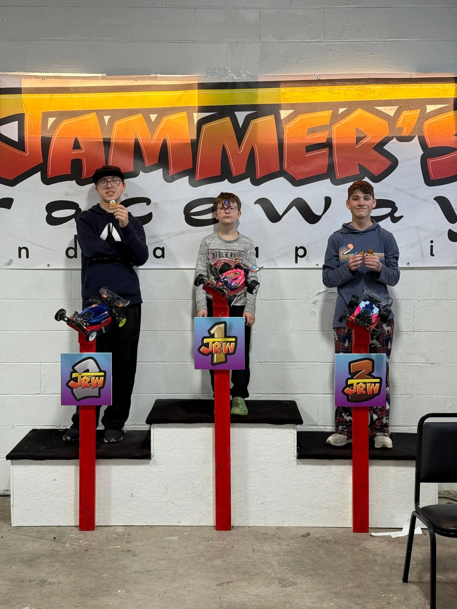 Sunday Off-Road, 12/14: Novice
1) BENTLEY RICHARDSON
2) JJ STIDHAM
3) KADEN CHRISTIAN #rccars #jammersraceway #rccarsofinstagram #rcracing