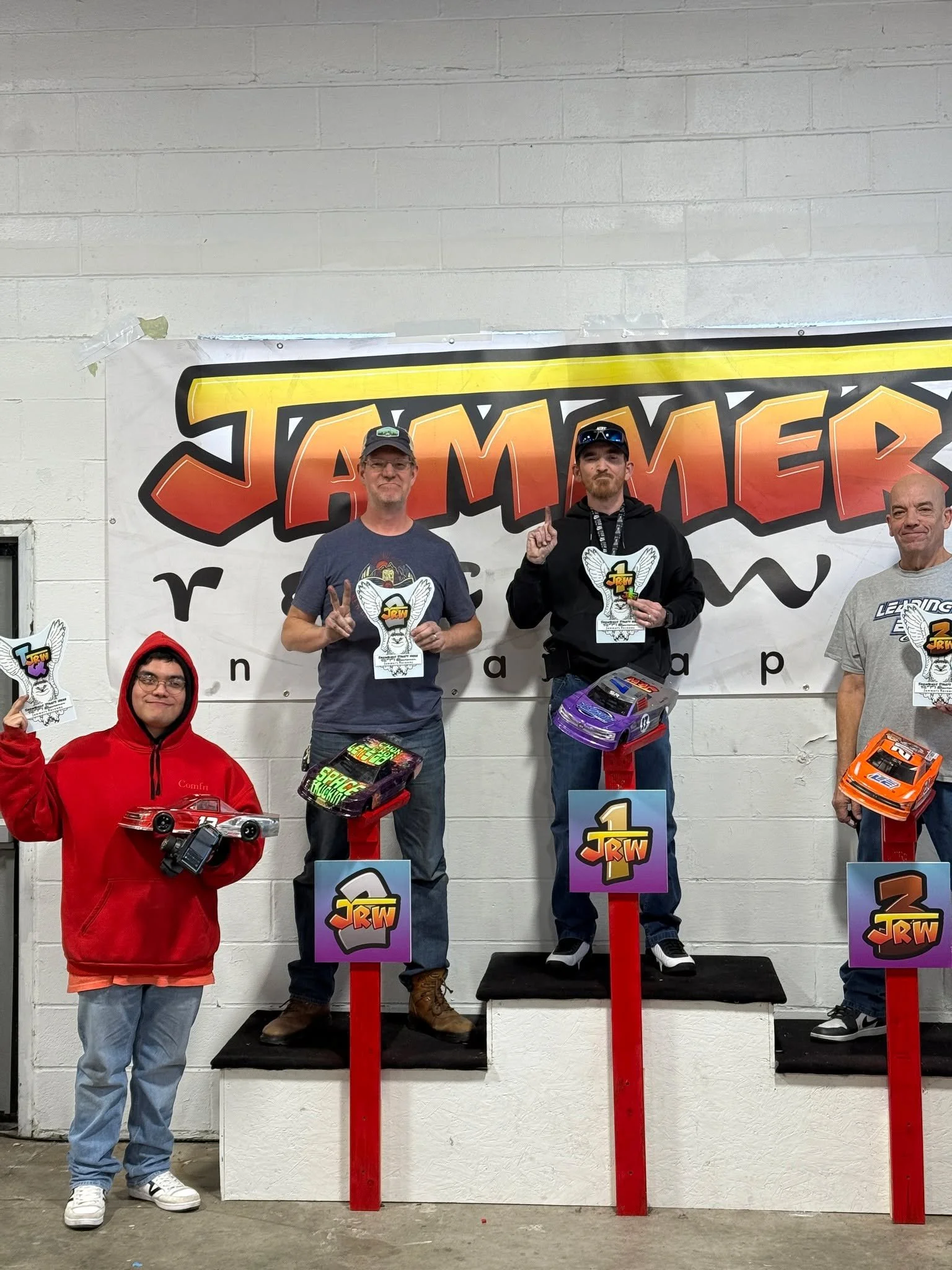 An absolutely MASSIVE day at Jammer's Raceway. As is now the norm, we had 20+ entries for the NASCAR Box Stock class with 1st through 3rd separated by 1 second after 3 qualifiers and a 70-lap Main!
RTT came out in FORCE, too! Twelve of them! What an 
