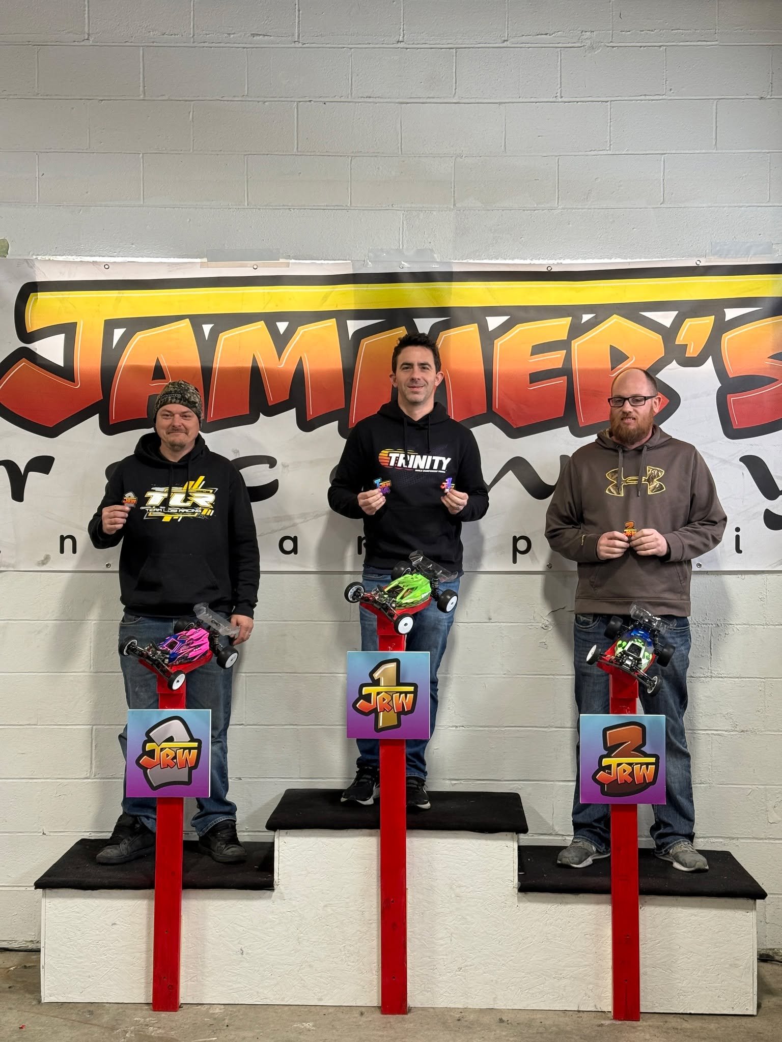 A little bit of a bigger day than I thought it would be with the Superbowl happening. The stand out race for me was probably 17.5 Buggy with multiple change-ups in the podium throughout the race. Including Jacob Robins falling to last from TQ on the 