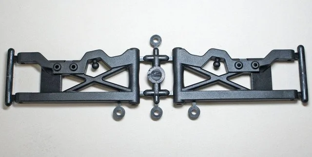 B2106 Rear Lower Suspension Arms L/R: MSB1