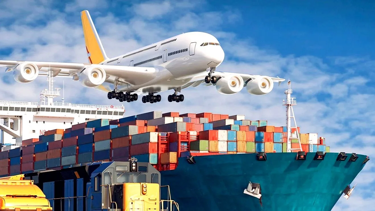 Domestique Trucking Optimized over-land cargo solutions across the nation. Fast, reliable, and secure.