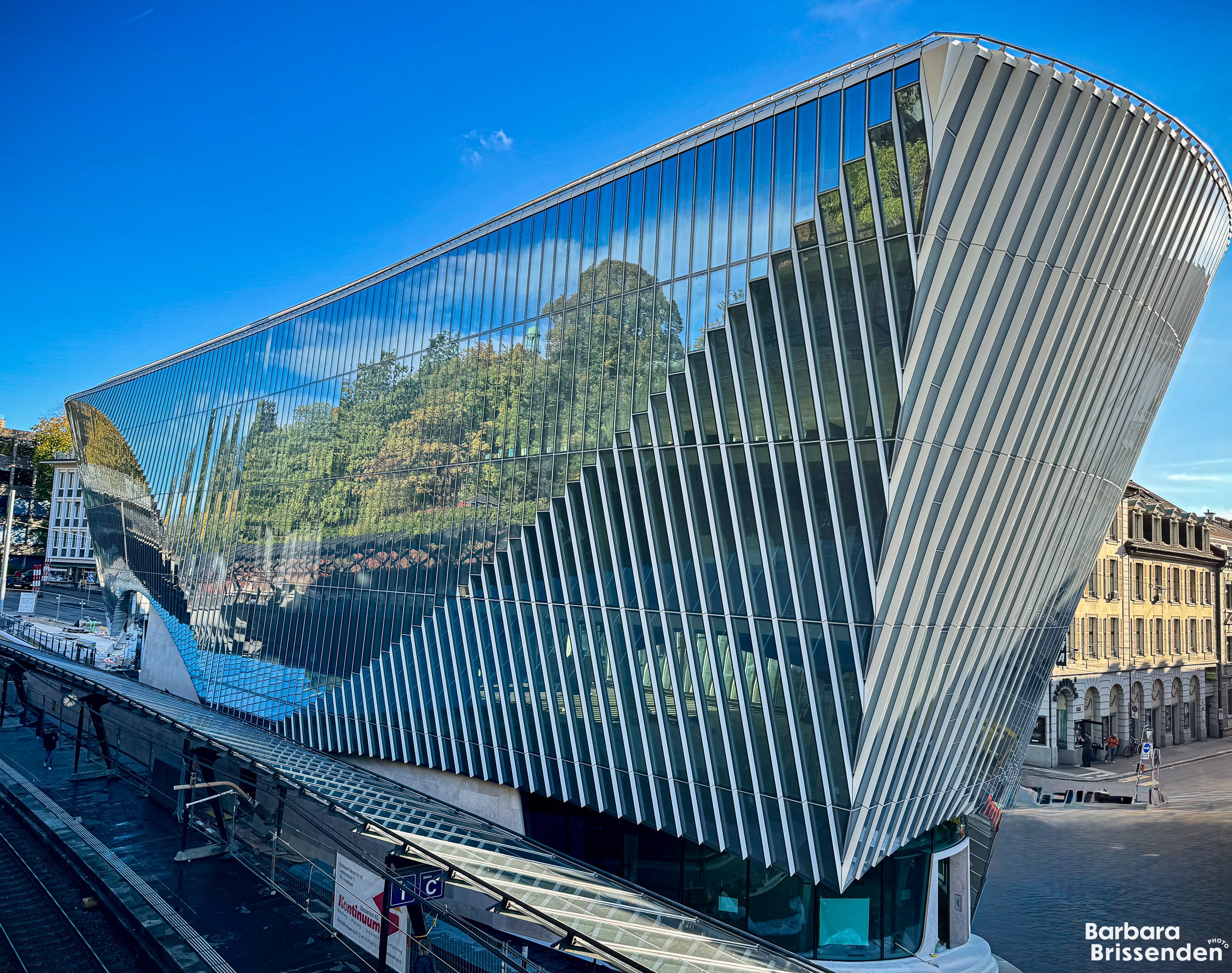 Haus zum Falken in Zurich.jpg