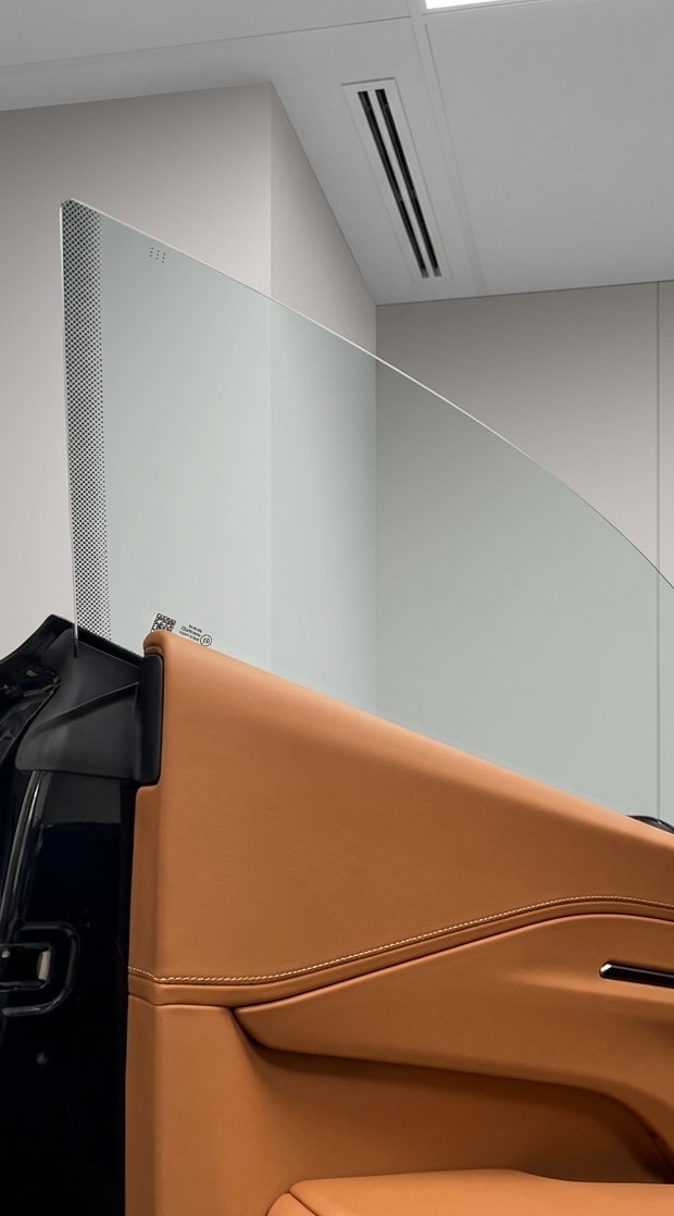 aston martin window.png