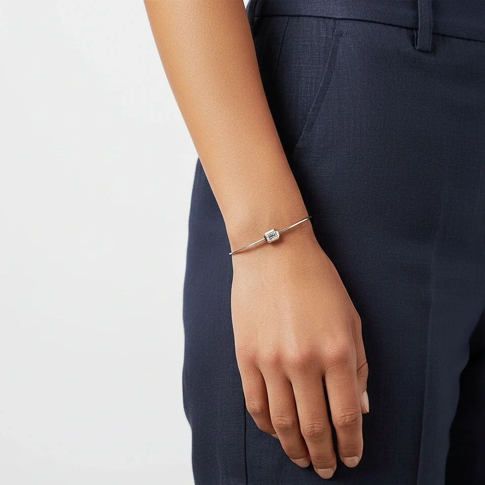 Solitaire Emerald Cut Bangle Bracelet-DIA