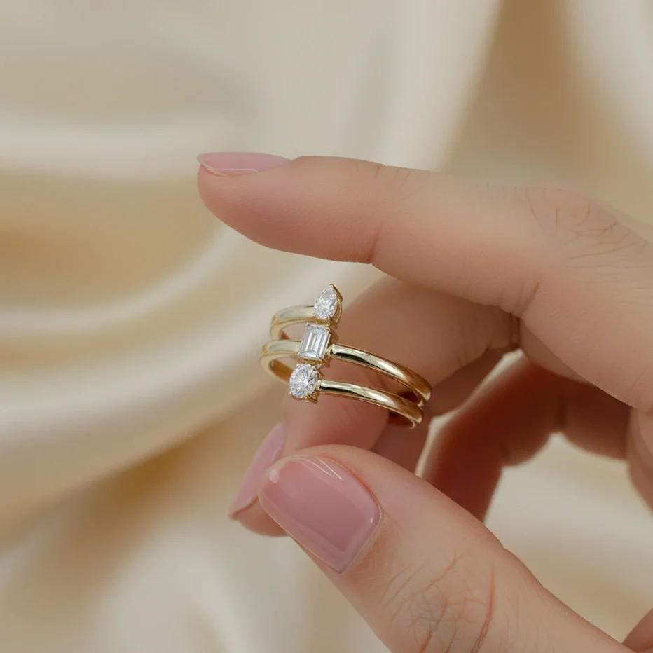 Trio Aura Crossover Ring