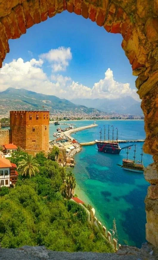 Mediterranean coastline in Antalya Turkey, a common destination for recovery focused medical travel and relaxed coastal stays.