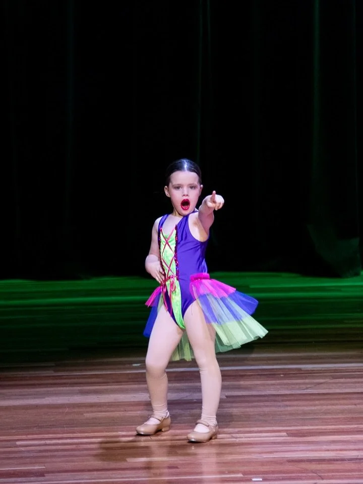 More of these special moments captured on stage 🩷
.
🗓️ Classes resume for 2026 on January 31 - book your spot! 
.
📷 @ddaly.photography 
.
.
.
#dance #toddler #dancing #lalor #bundoora 
:
.
Dancer epping Thomastown  dance classes