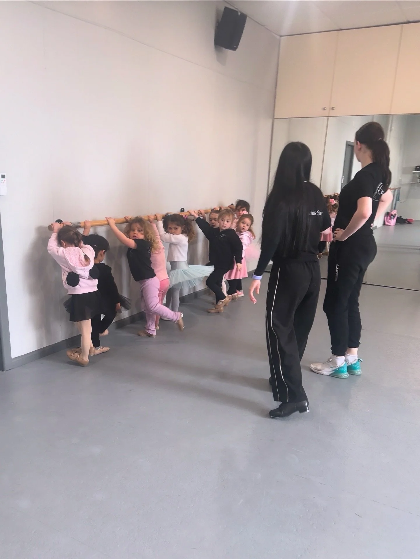 💕 Foundation Classes 💕
 - Tinys &amp; 3-7 yrs 
 🩰 Teaching jazz, tap &amp; ballet to instil the basics for our youngest dancers
👯&zwj;♂️ Early learning techniques that include coordination, sharing, socialisation &amp; patience
🤍 Qualified &amp;