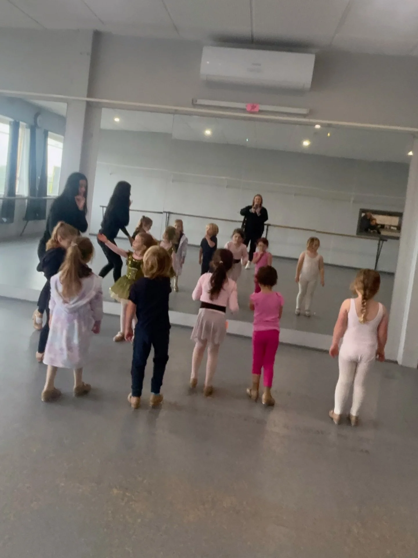 Some Saturday Stuff 🤍
.
.
.
#lalor #saturday #dance #danceclass #ballet 
.
.
.
Bundoora, thomastown, Epping, reservoir, dancing, kids activities,  toddler, fun