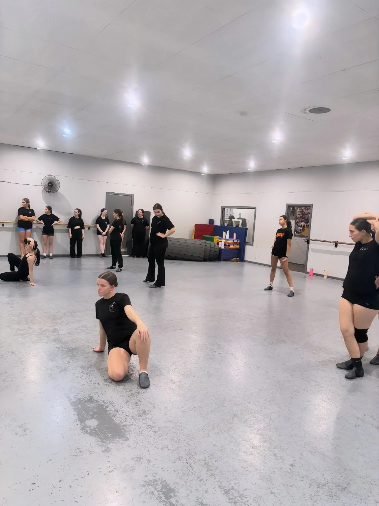 Some senior things so far this week 📽️
.
👣 Jamaal D | E Jackson | A Blokkeerus
.
.
#dance #senior #lalor #danceclass #ballet 
.
.
.
Epping , Thomastown, Bundoora, reservoir, kids, dancing, jazz,