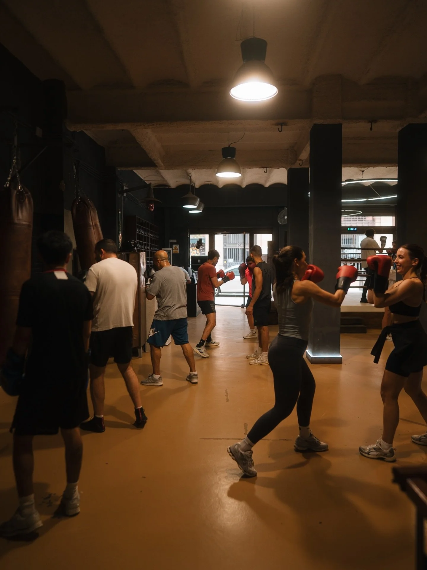 LEGENDS FIT. TECHNIQUE. FOOTWORK. COMBINATION. FOR ALL LEVELS.