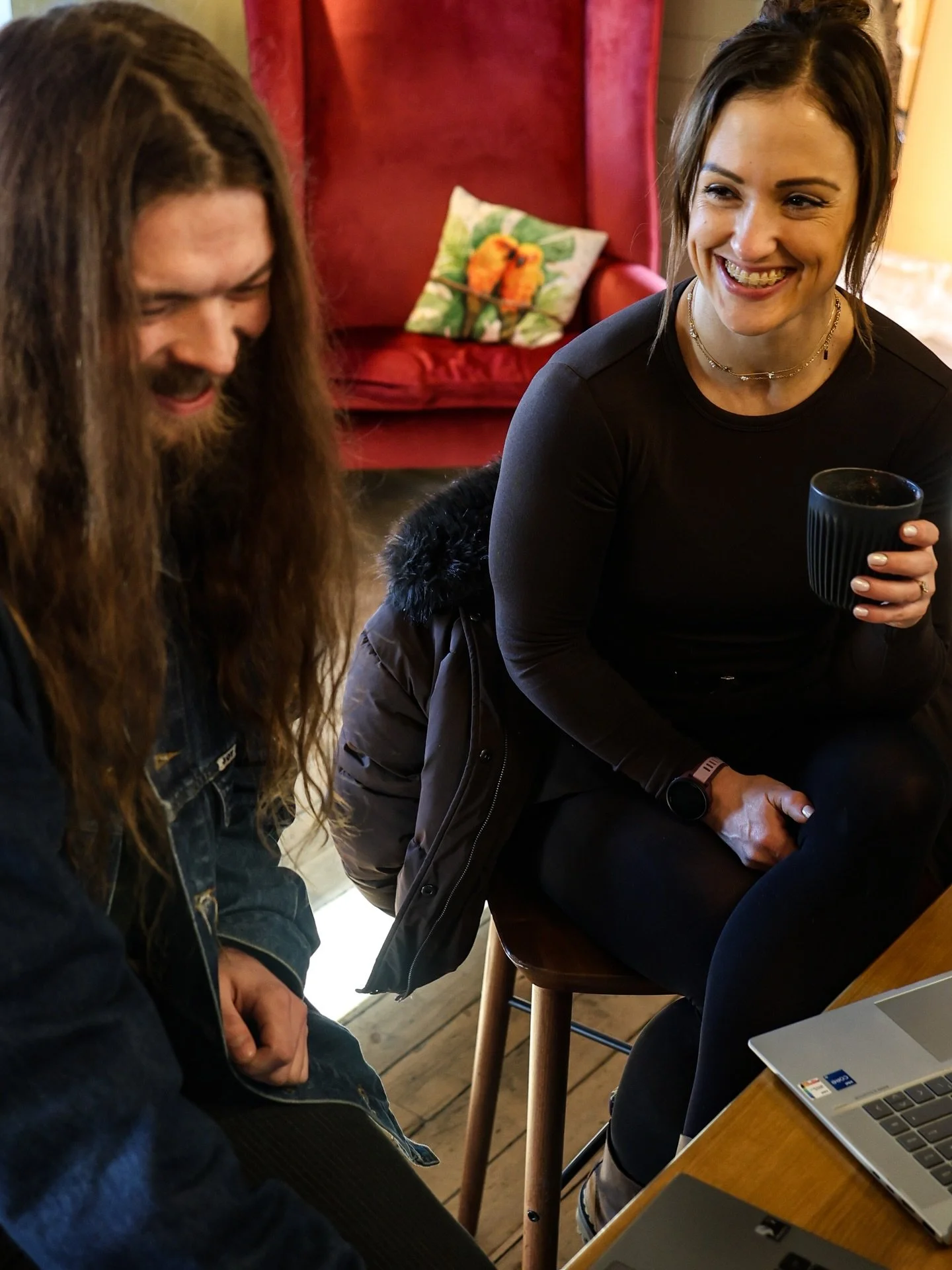 We&rsquo;ve got power points near comfy seats, upright seats, no seats, bar seats AND great coffee. 

Tie that in with some snacks or grab yourself the full menu and you&rsquo;re onto a winner. 

Working to that deadline can be social, comfortable, w