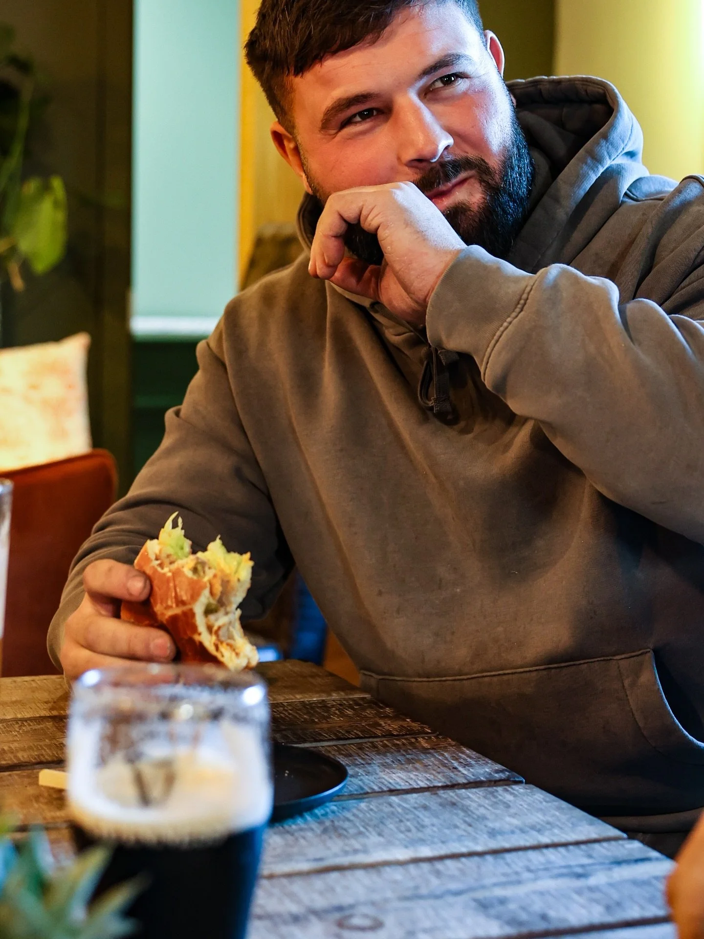 Post-work rule: thou shalt not leave thy work bestie to dine alone! 🍔🍺

Grab your work bestie and see you On The River! 🌊