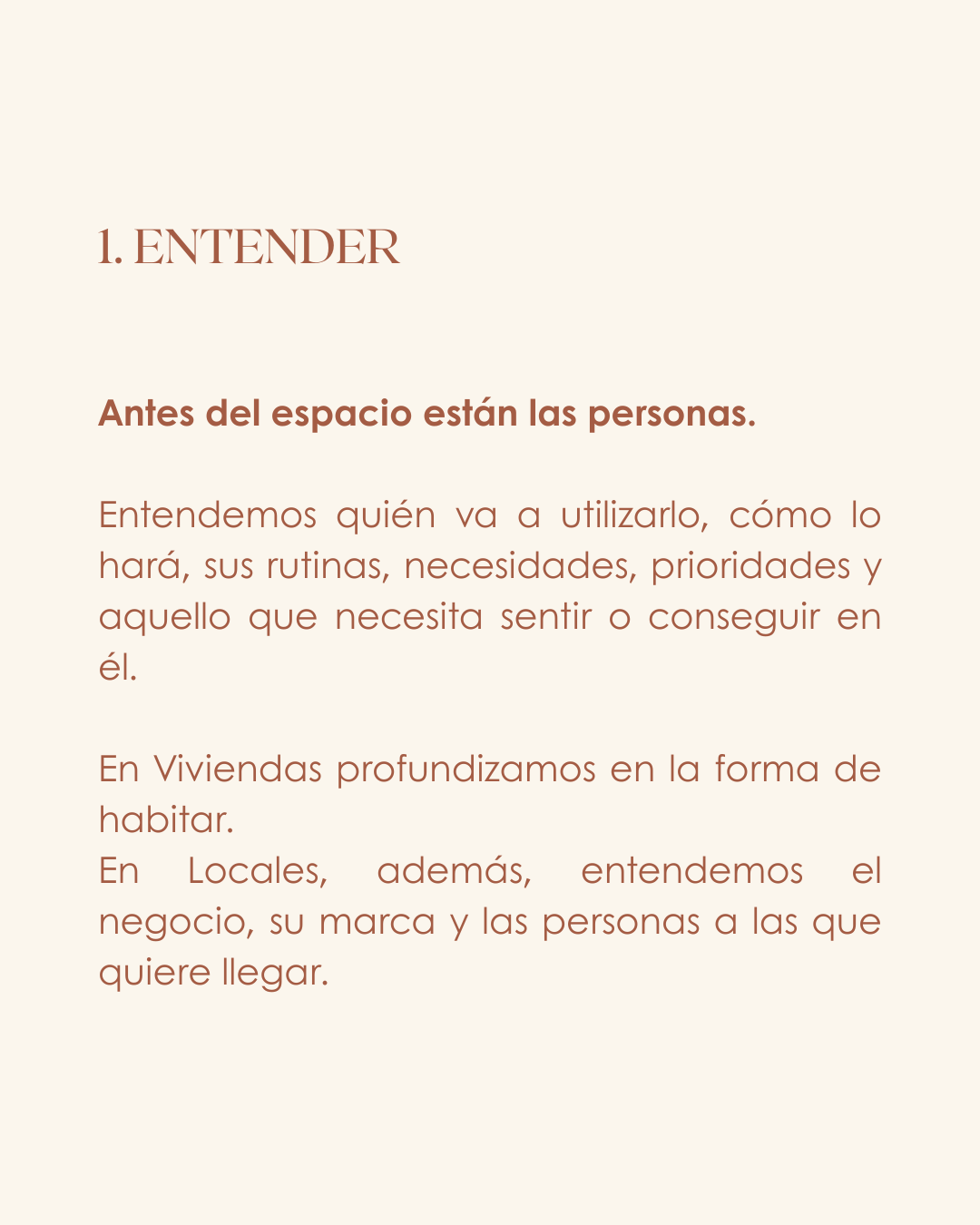 Texto en una página que explica la importancia de entender a las personas antes de diseñar o planear un espacio, mencionando viviendas, locales, marcas y personas.