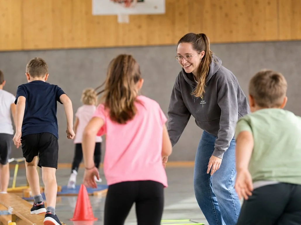 Kinder beim Resilienz- und Selbstbehauptungstraining von Gedankenbunt in Fürth