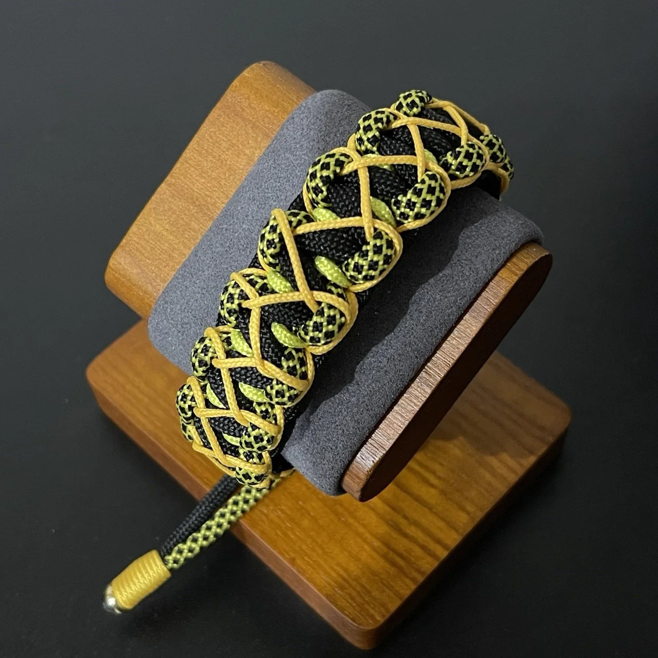 Venom Jungle Bracelet Adjustable