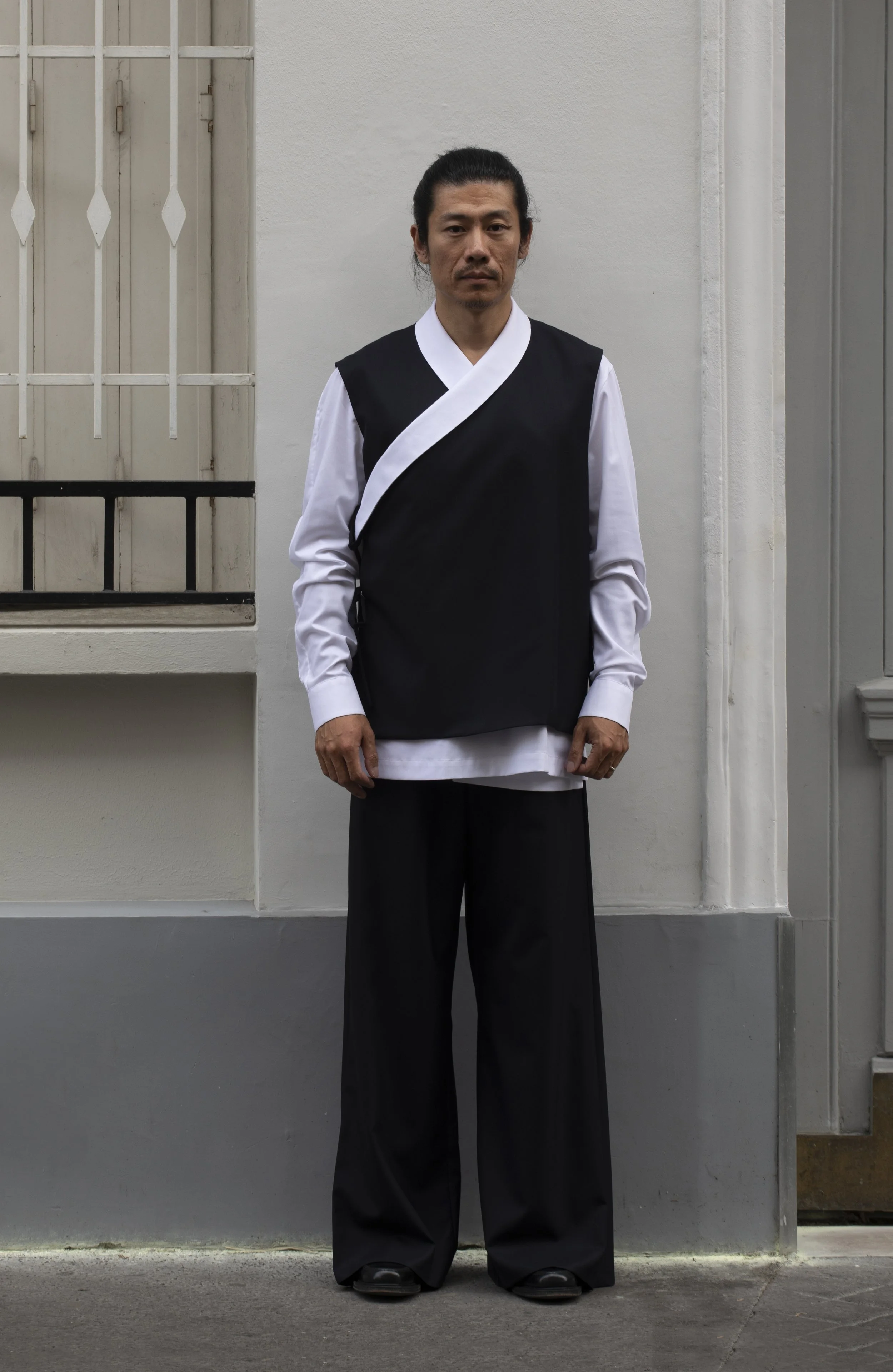 LOOK 11A.jpg