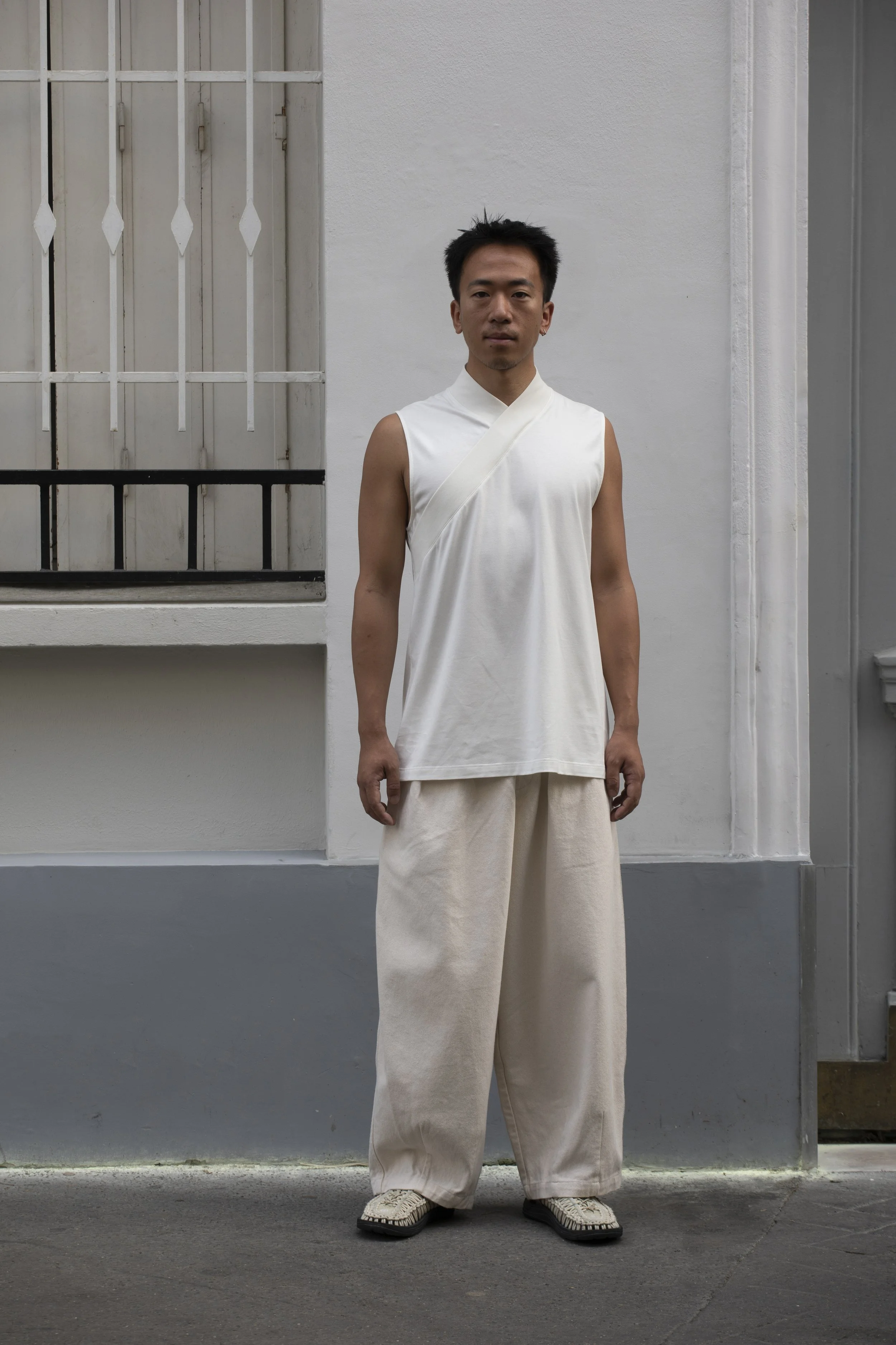 LOOK 16A.jpg