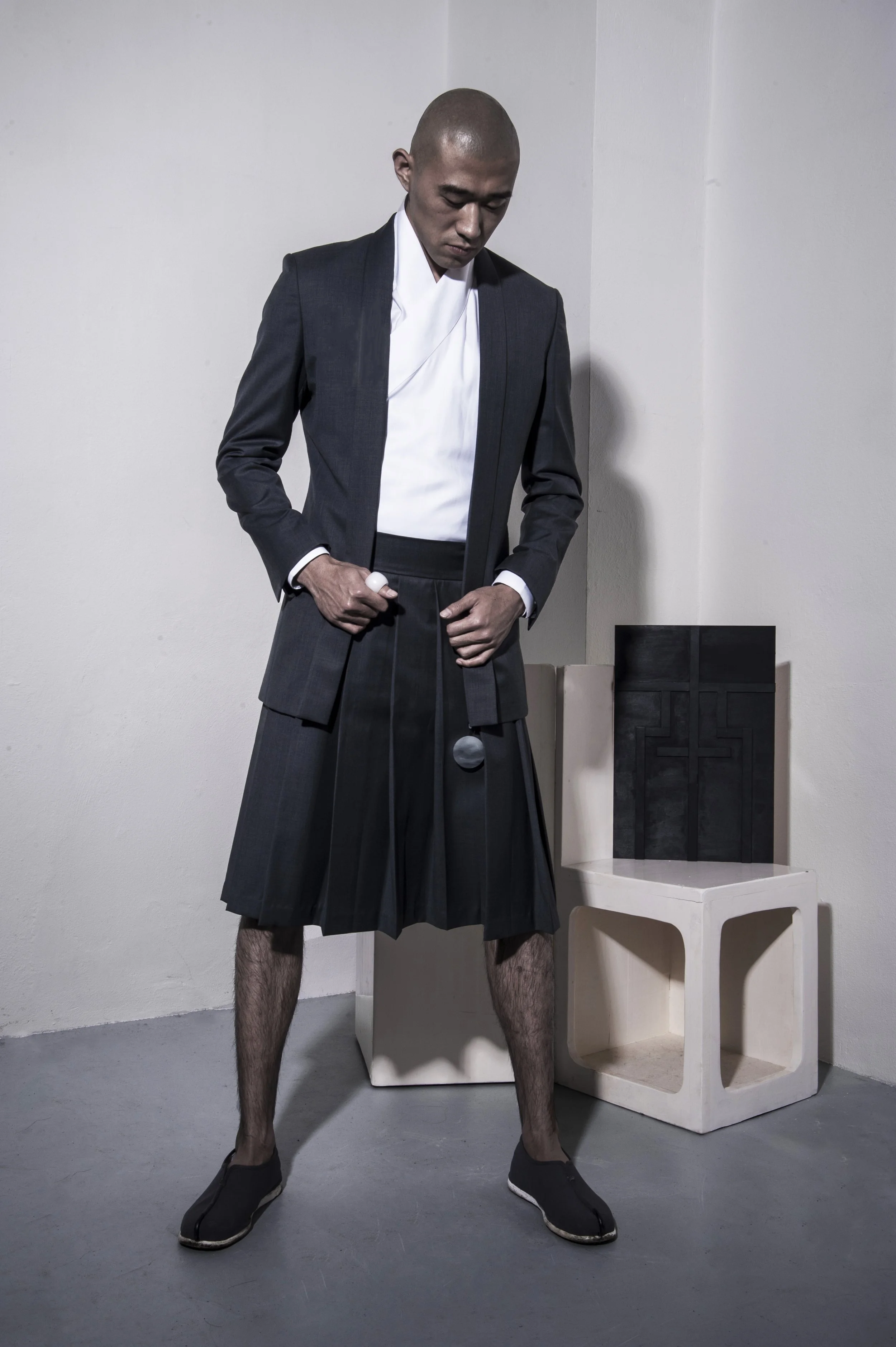 ORIENTELIER DUALITY  LOOK 09