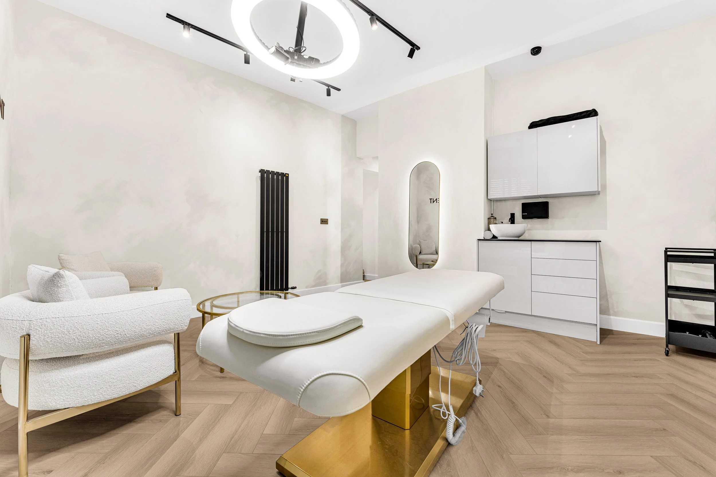 Semi-permanent makeup clinic in wilmslow, By Katie Louise