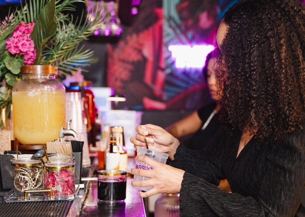 Bartending & Wait Staff Services