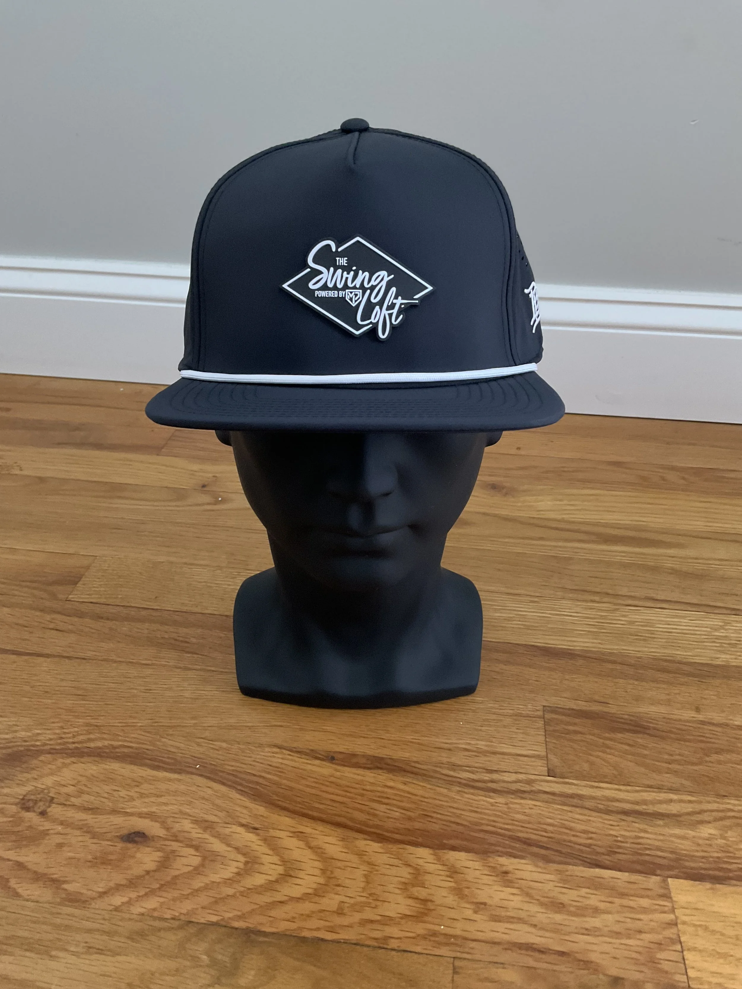 Black hat
White rope
Diamond logo
Flat brim, deep