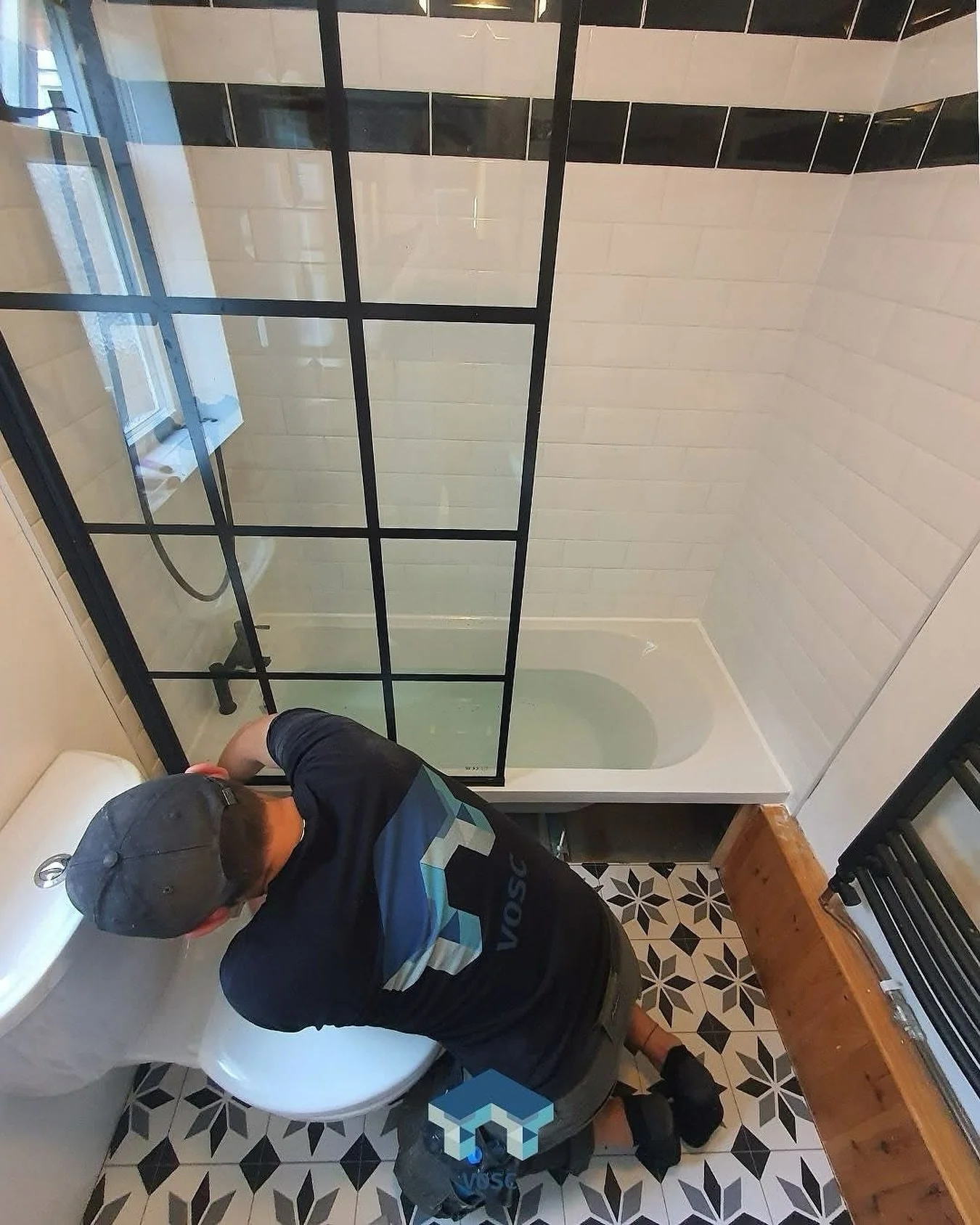 A bathroom should be both functional and beautiful. Swipe to see this stunning transformation&mdash;where expert craftsmanship meets tailored solutions. At VOSC Bathroom &amp; Interiors, we work closely with our clients to bring their vision to life,