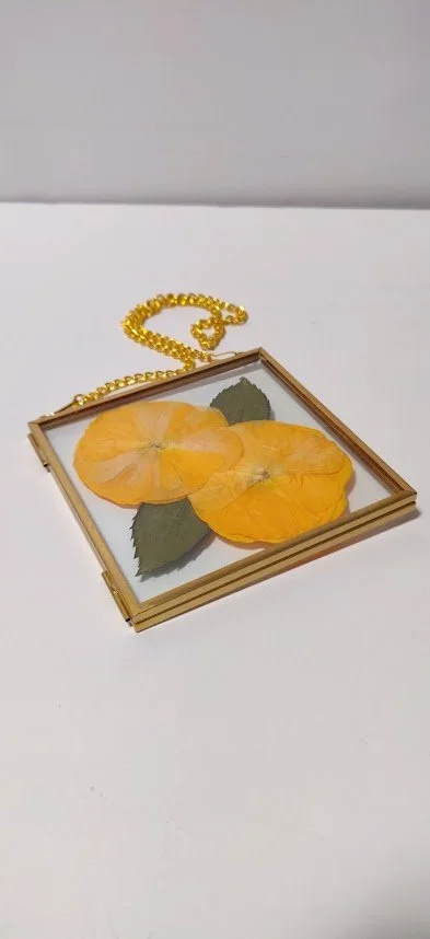 4x4 flower frame.jpg