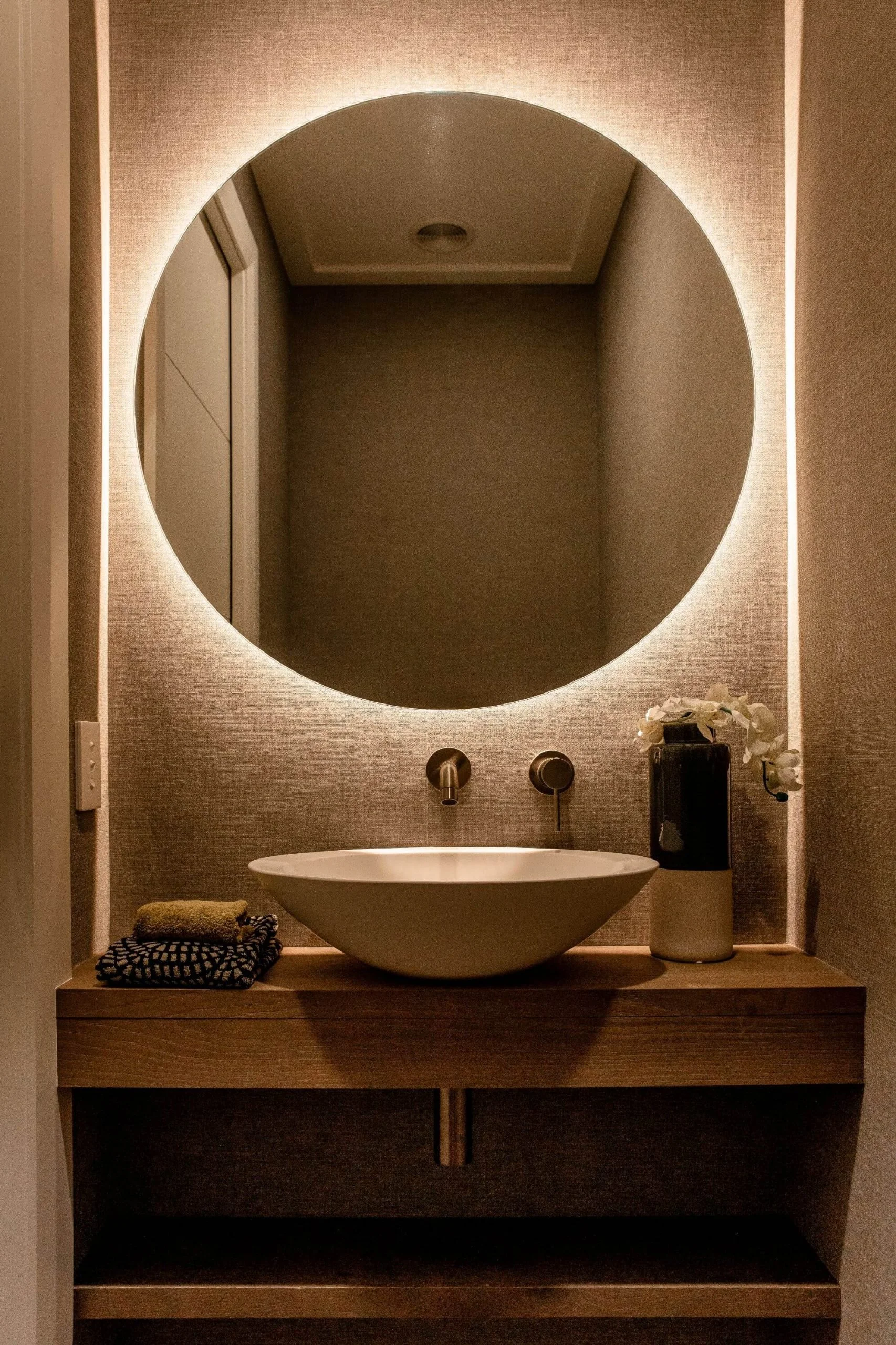 Bucklands Beach - Lighting Bathroom.jpg