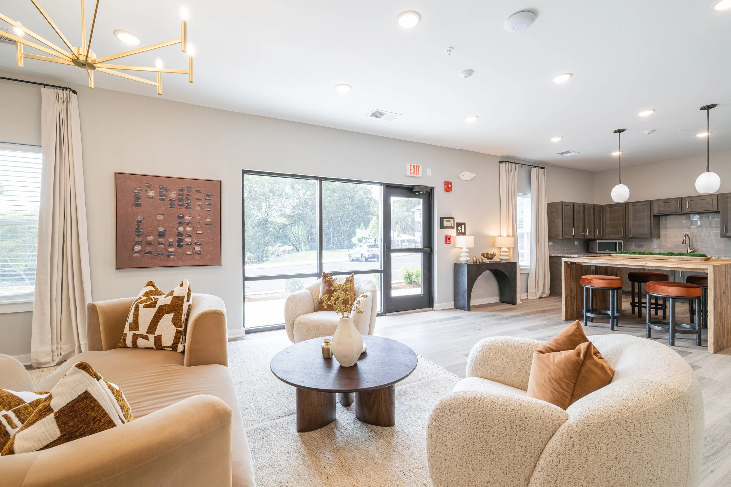 Clubhouse interior001.jpg