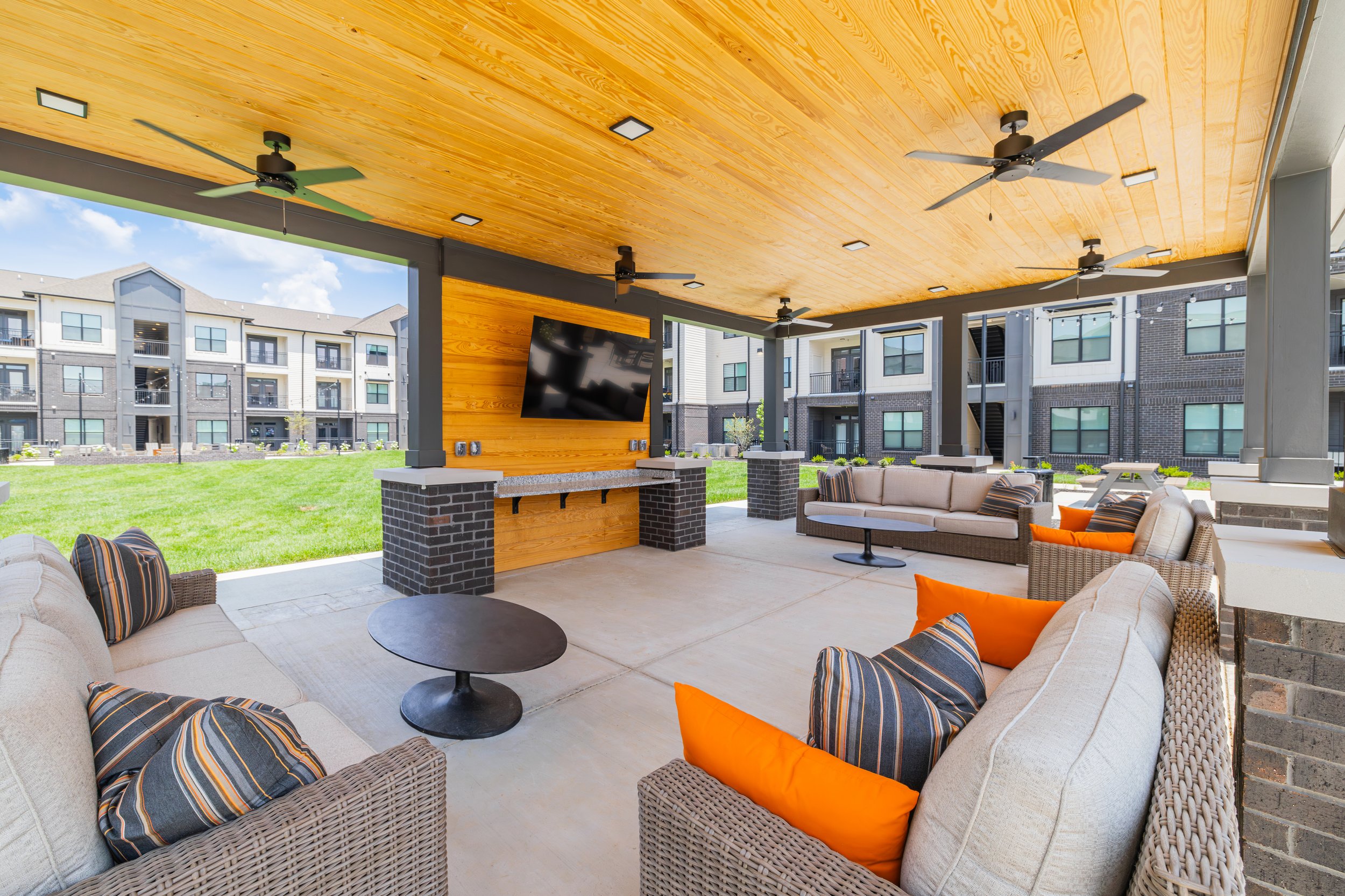 Outdoor amenities02.jpg