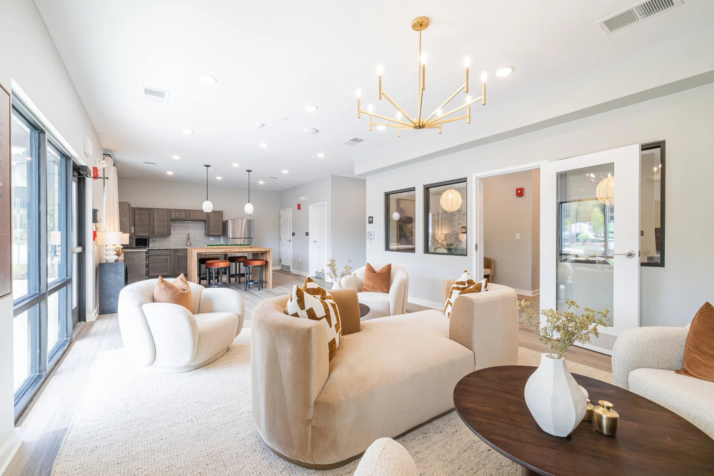 Clubhouse interior005.jpg