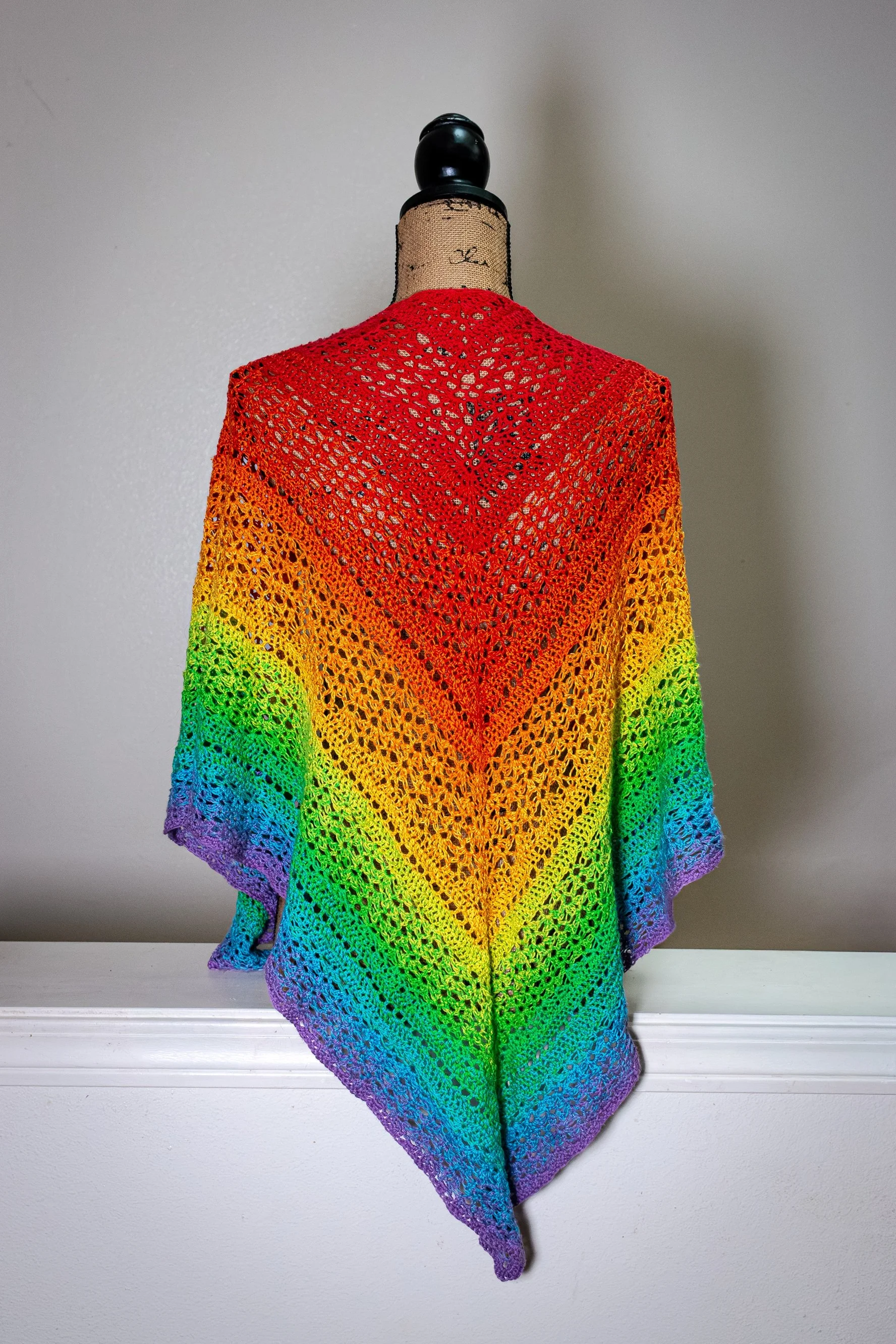 90 rainbow ombre shawl back.jpg