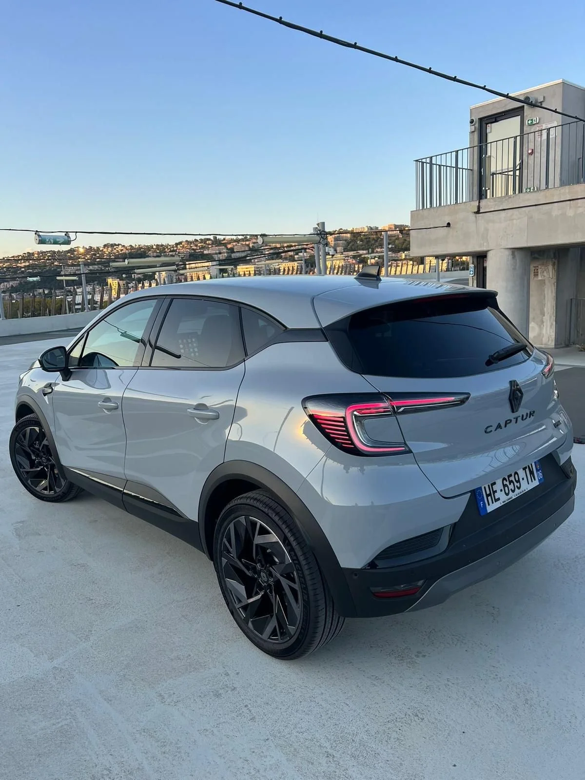 Captur derriere.jpeg