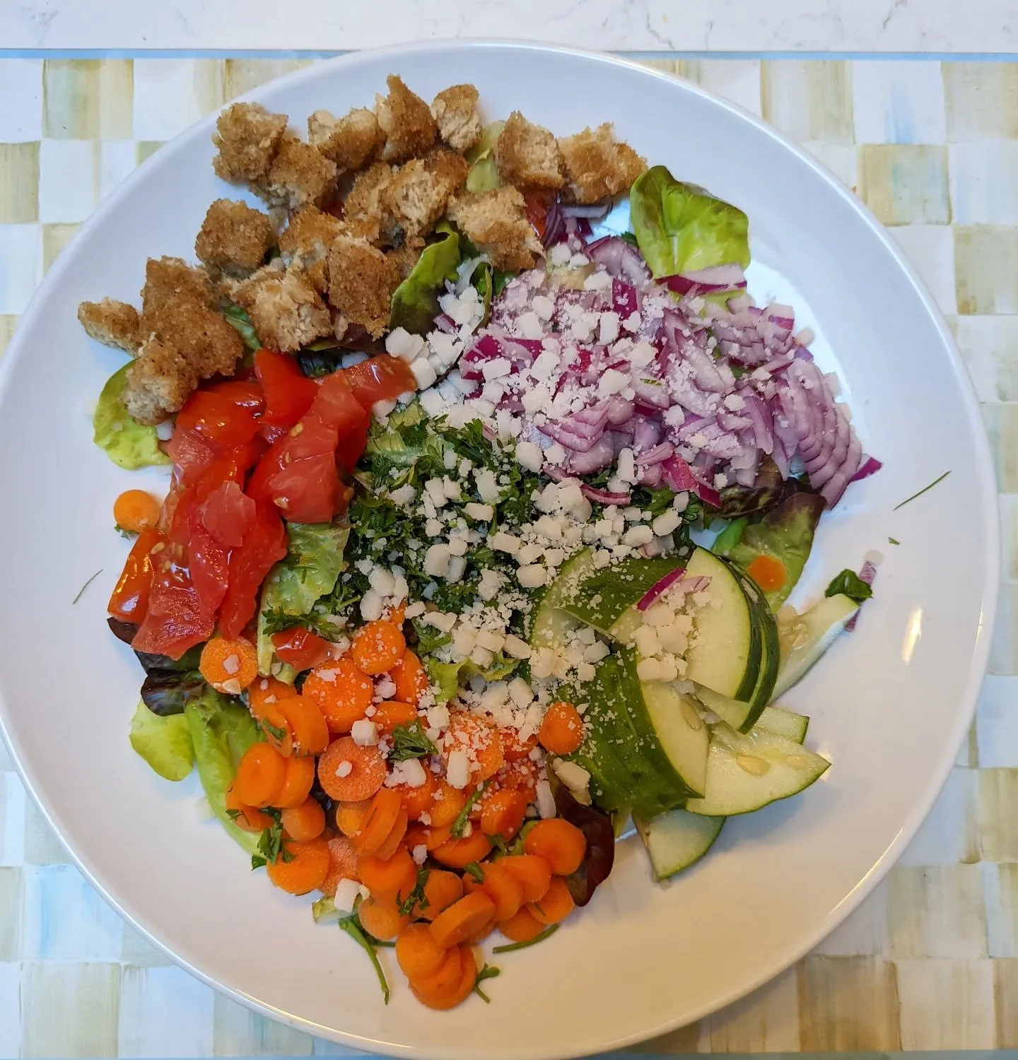 If you're feeling uninspired by salads, my advice is to try new greens! I have a newfound appreciation for salads after trying butter leaves. Like the name, they are buttery smooth and crisp at the same time! They knock any salad out of the park for 