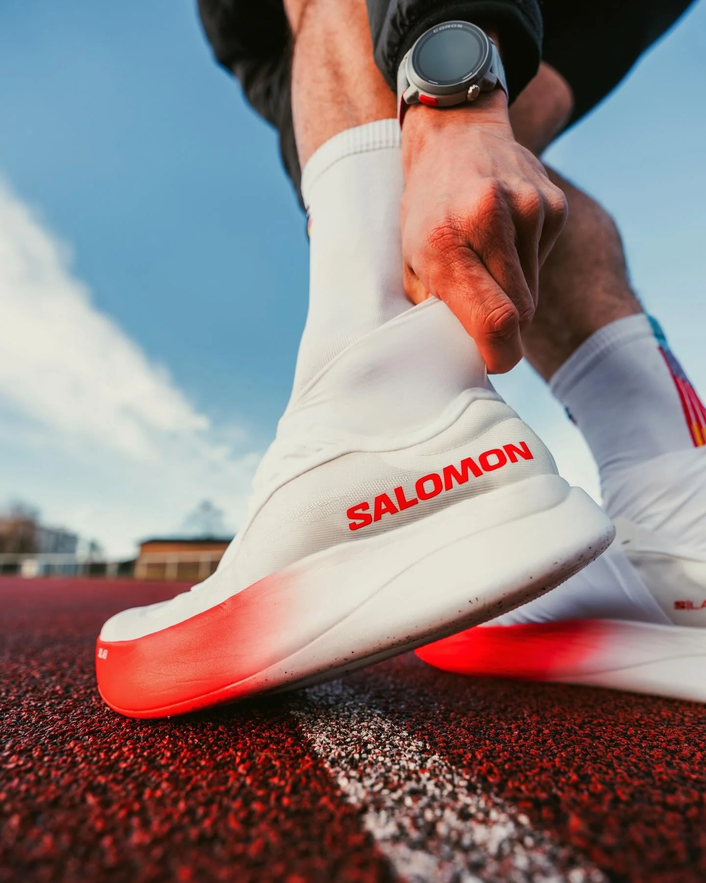 l&eacute;g&egrave;ret&eacute;, dynamisme, pr&eacute;cision
S&eacute;ance piste avec @alltricks &amp; @salomonrunning 🚀
.
Shoot grand angle avec @clementhomas_ 
#phantasm3