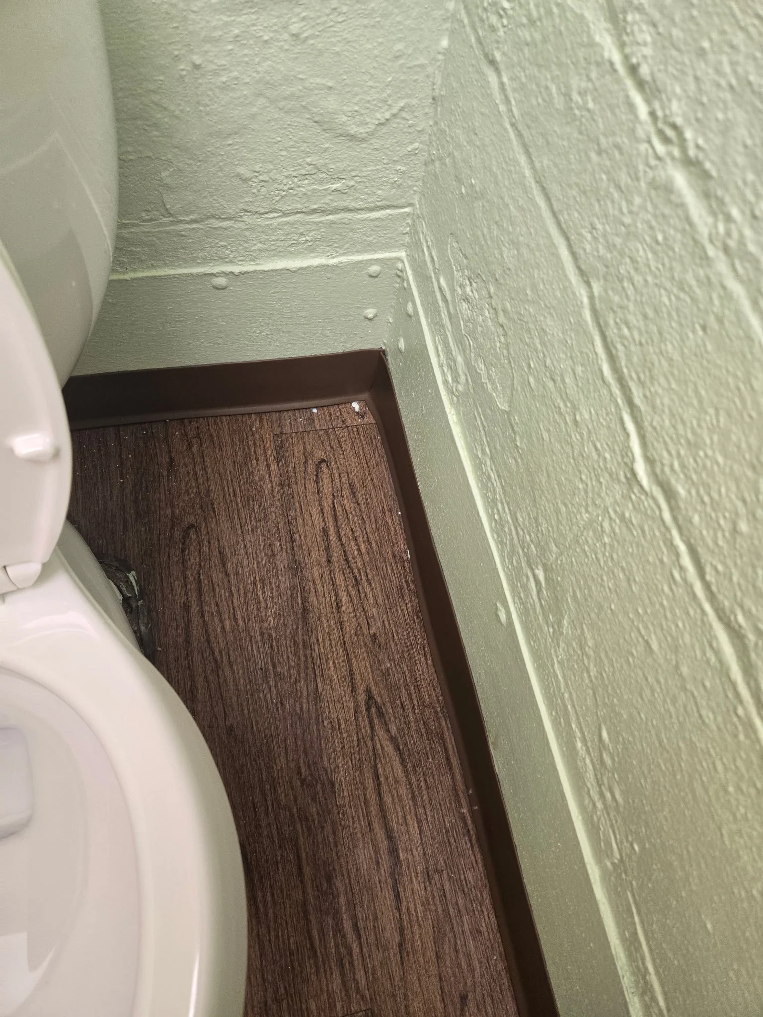Bathroom - Before