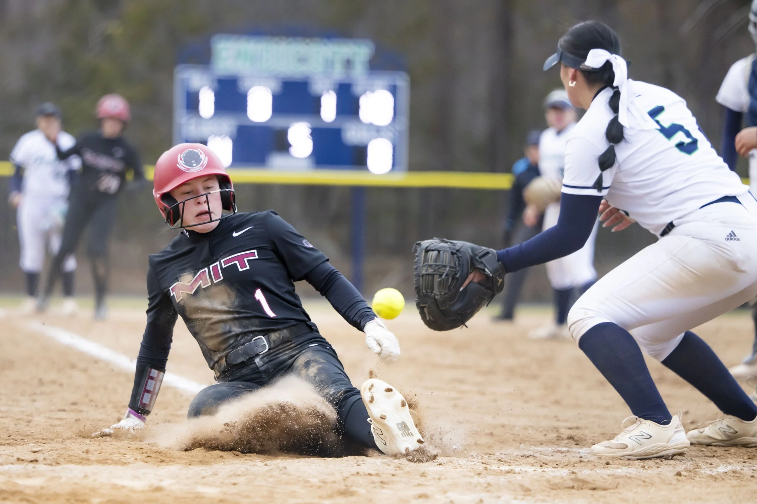 2025_04_02_CGS_ECGulls_Softball_vs_MIT_Game2087.jpg