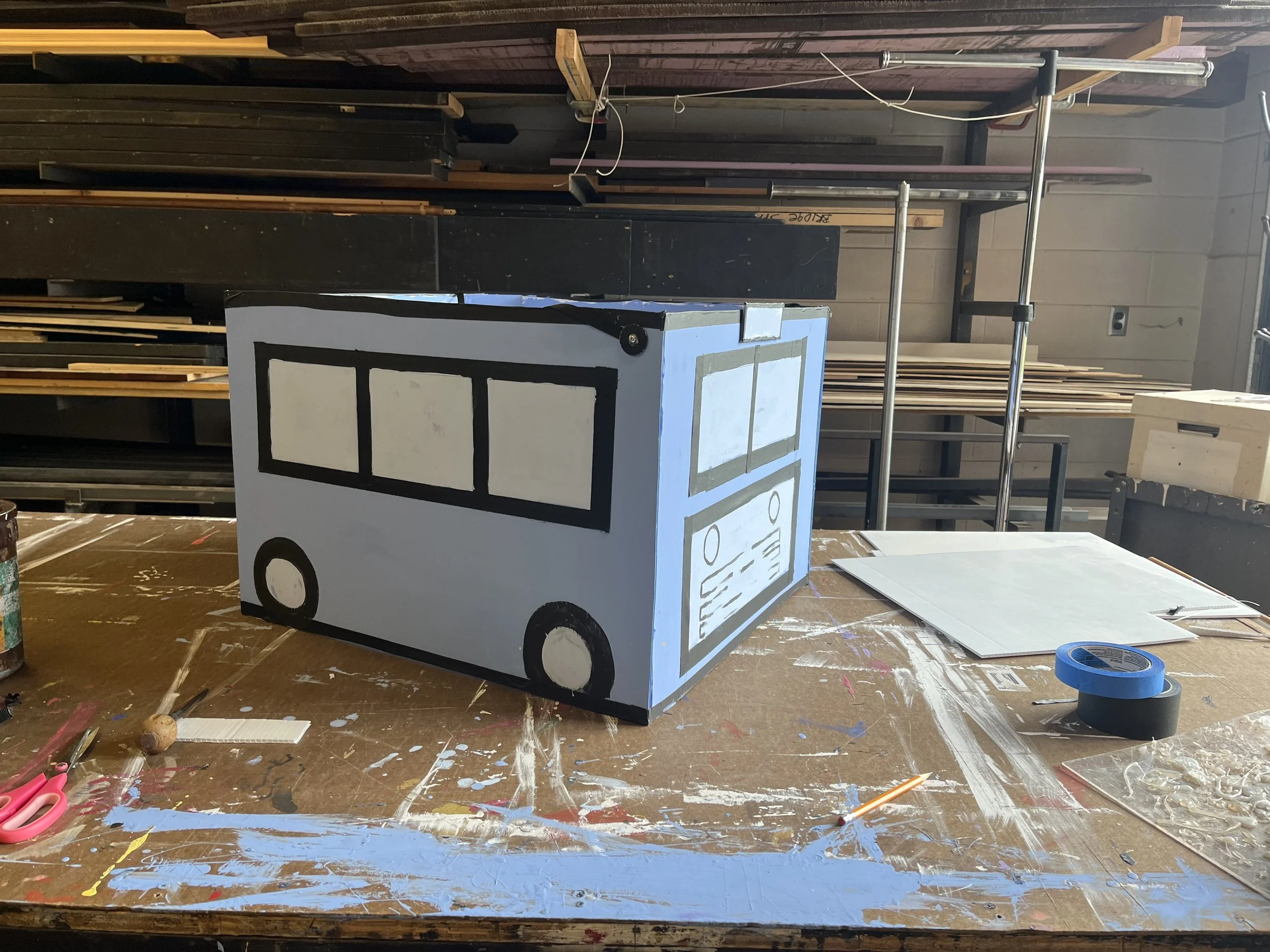 Wearable cartoon bus