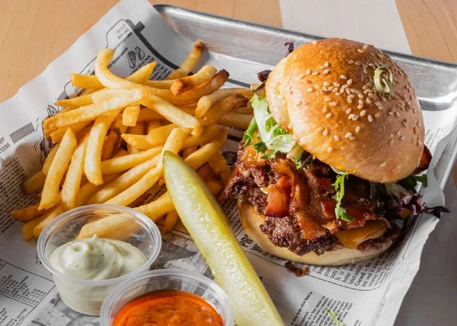 Nala Ultimate Burger