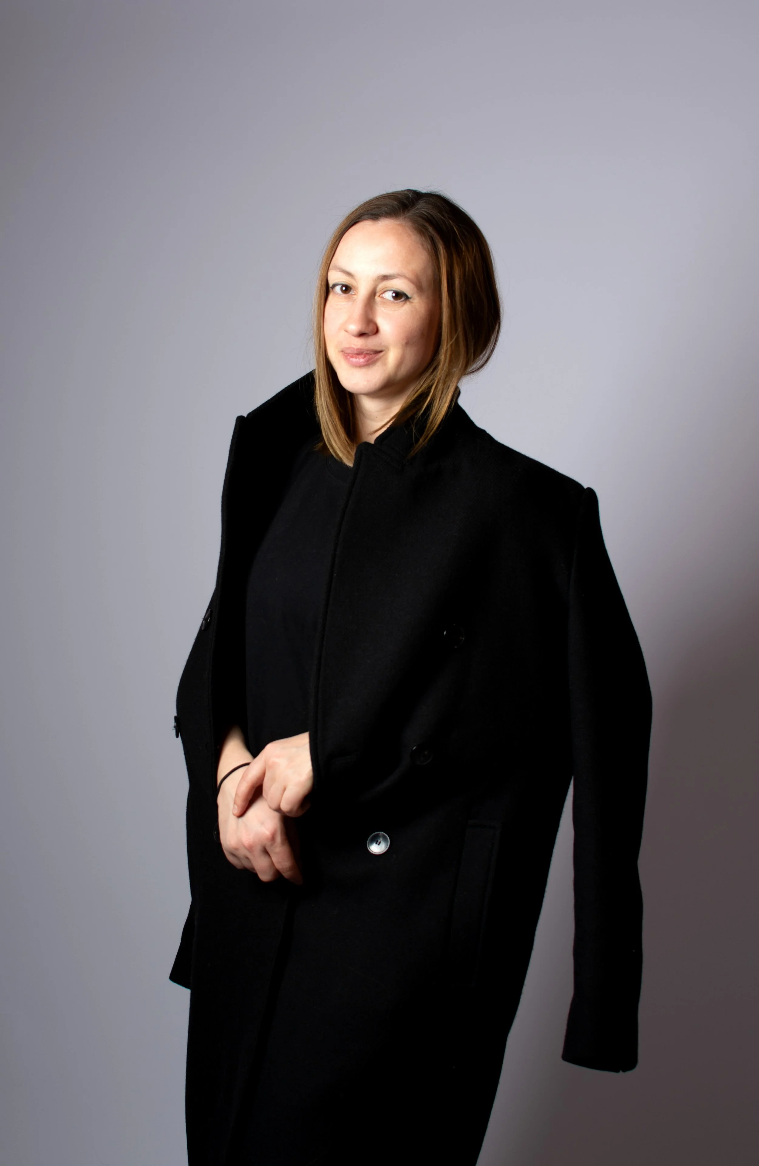 Commerciële fotograaf Antwerpen en Zoersel – professioneel portret

Zakelijke fotograaf Antwerpen – branding en reclamefotografie

Reclamefotograaf Zoersel – portret in professionele studio

Vladlena fotograaf Antwerpen – specialist in reclamefotogra