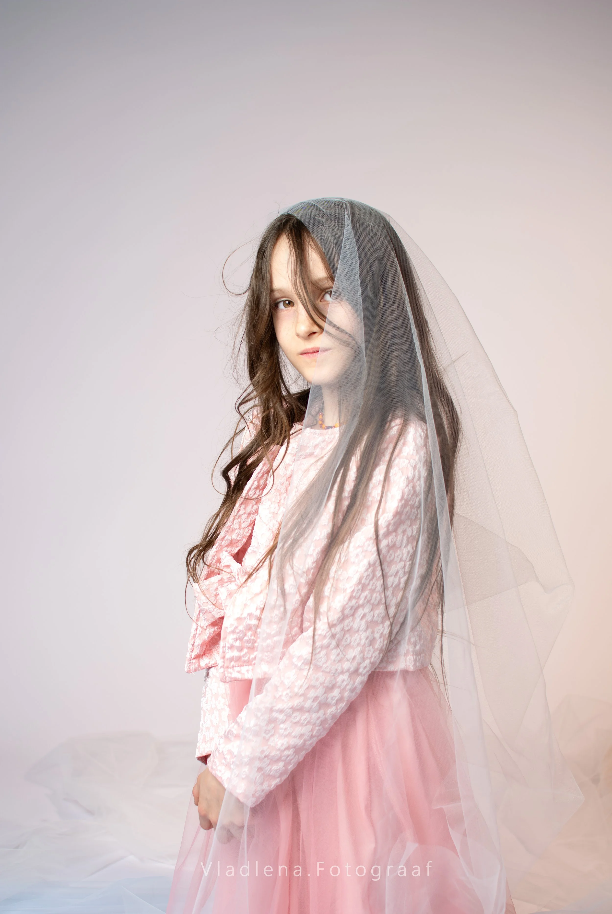 Communie fotoshoot Antwerpen – spontane familiefoto buiten

Communiefotografie Zoersel – kind in feestkledij met familie

Familie fotoshoot Antwerpen – natuurlijke portretfotografie

Communie en familiefotoshoot provincie Antwerpen

Lentefeest