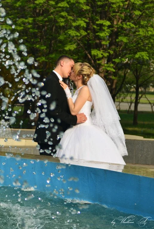 fotograaf voor huwelijk, fotograaf voor trouwfeest, trouwfoto’s laten maken, huwelijksreportage fotograaf, spontane trouwfotografie mooie trouwfoto’s, romantische trouwfotografie, spontane huwelijksfoto’s, reportage trouwdag, emotionele trouwfoto’s