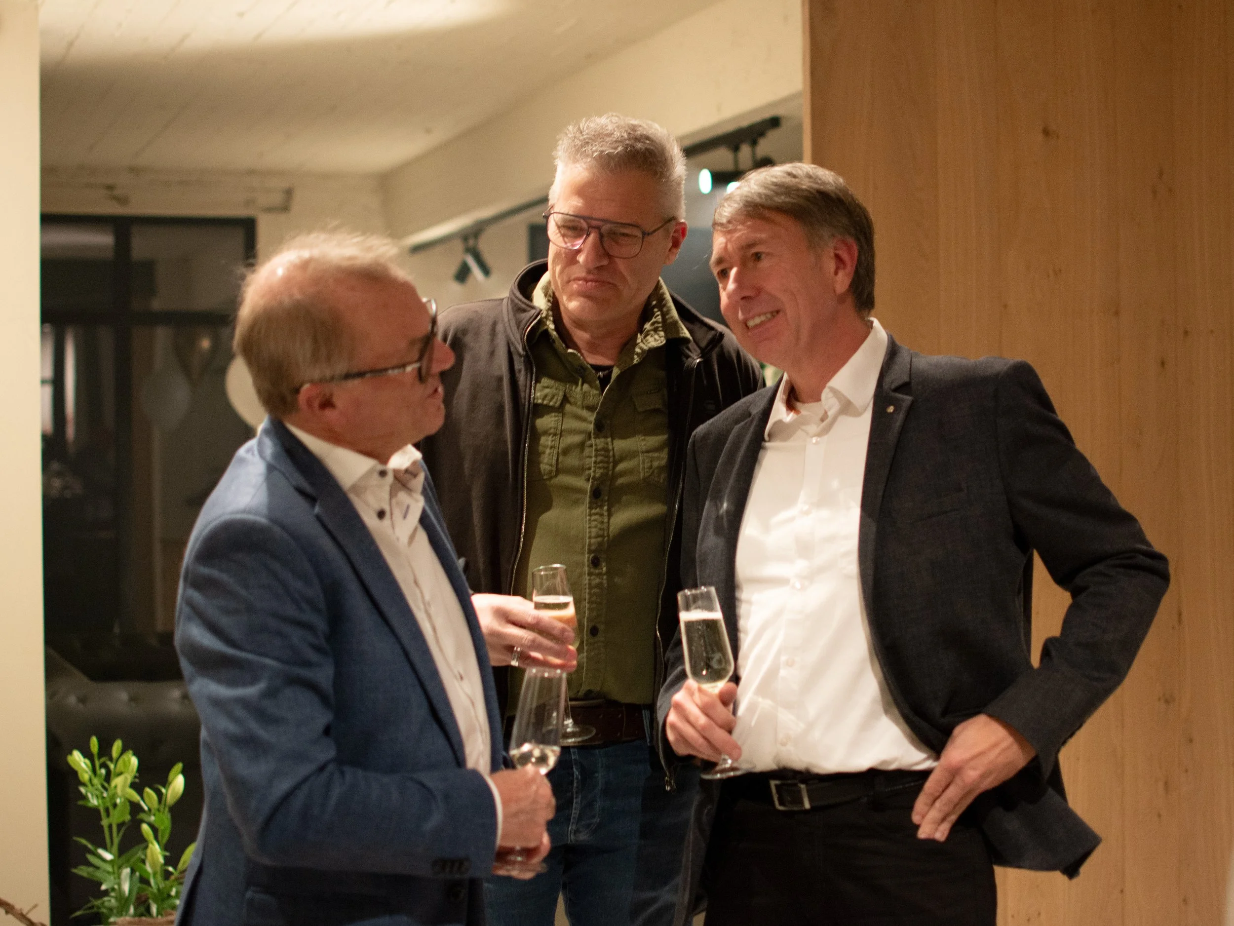 Authentieke reportagefotografie in Zoersel & Sint-Antonius. Spontane eventbeelden met sfeer. Boek een eventfotograaf voor jouw speciale moment