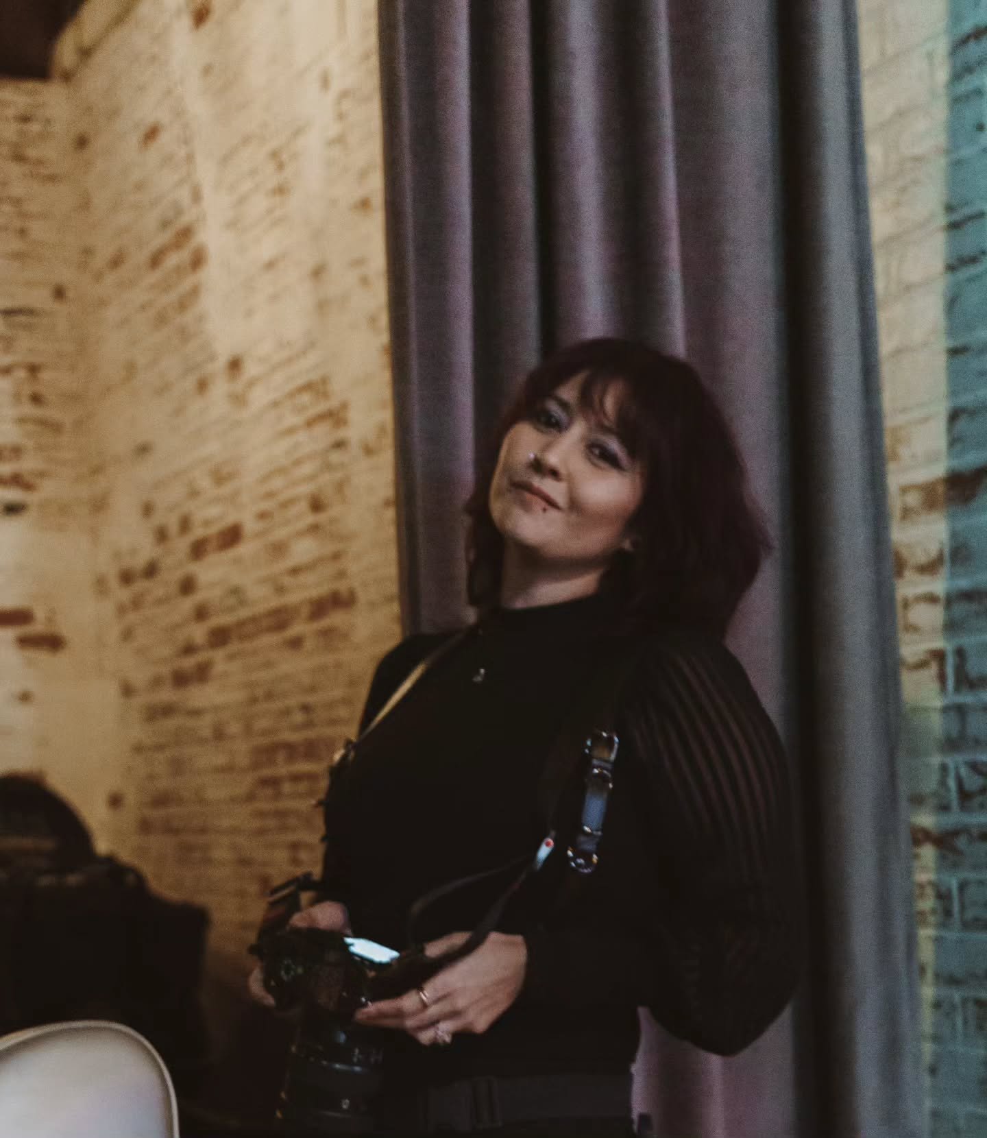 Interrupting your feed with photos of me being a photography goblin. 
📷 @romfaeryn