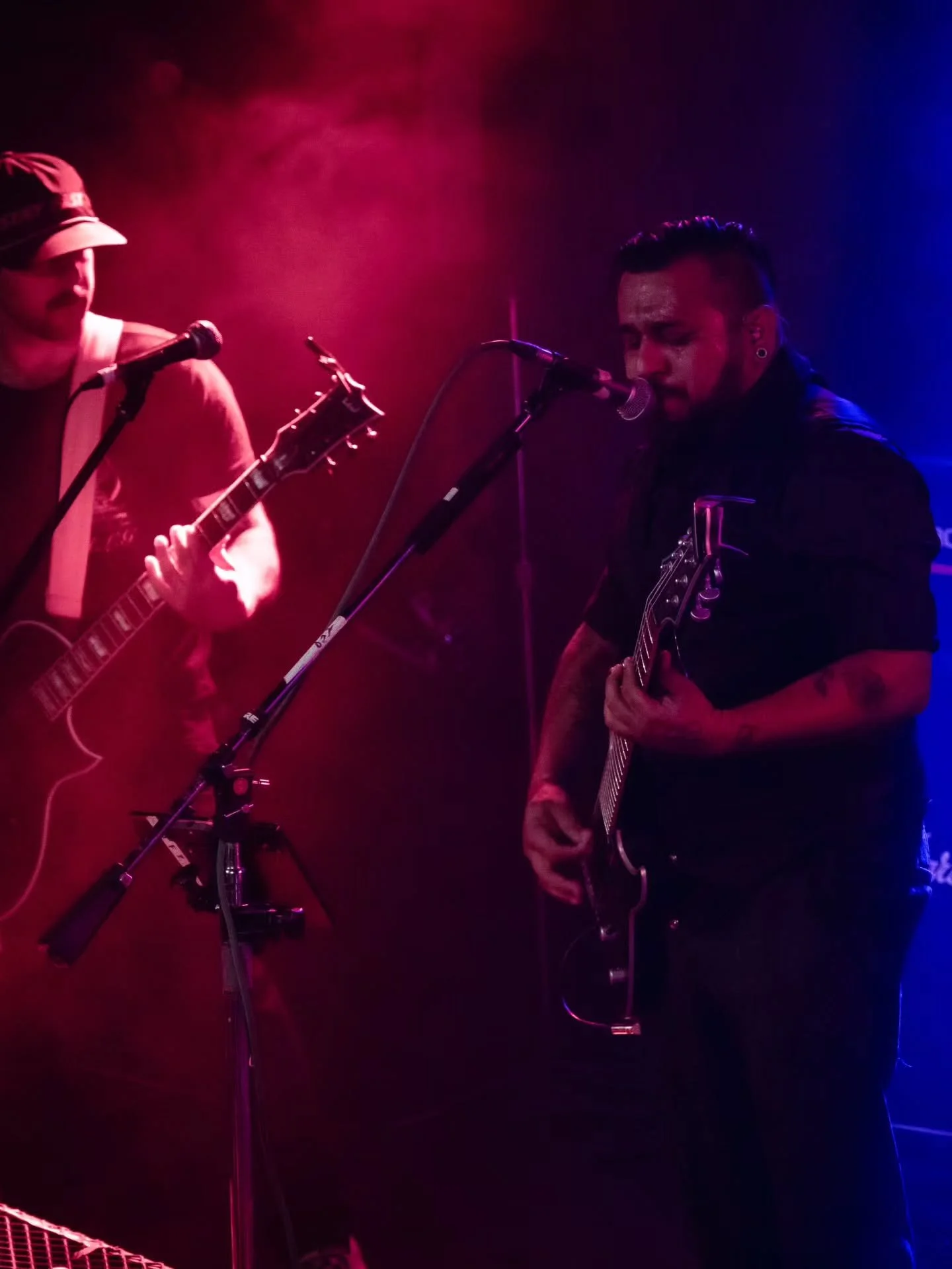 Concert shenangian time! 
This show had 6 different bands, so prepare for a few posts. 
This set features: Foul Play, Bury you with me, and Xanon.